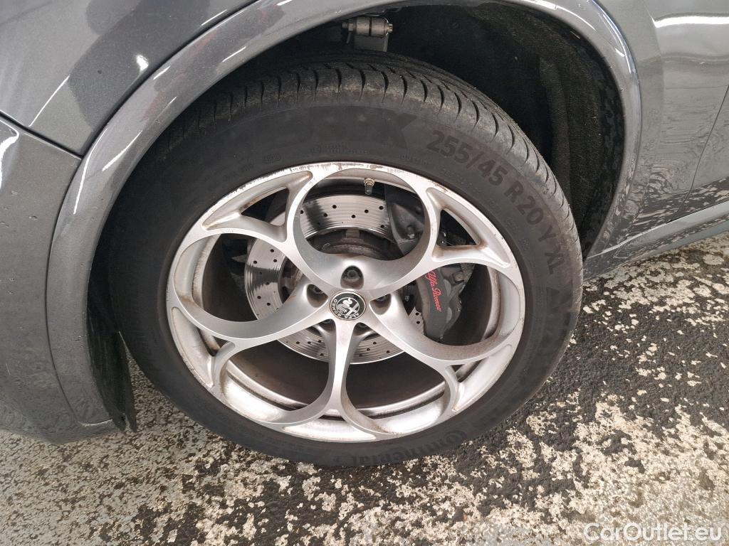  Alfa Romeo   STELVIO Stelvio Quadrifoglio Q4 2.9 turbo 510CV BVA8 E6d #12