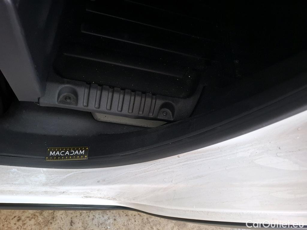  Citroen  C3  Société Feel 1.5 BlueHDI 100CV BVM5 E6dT #3