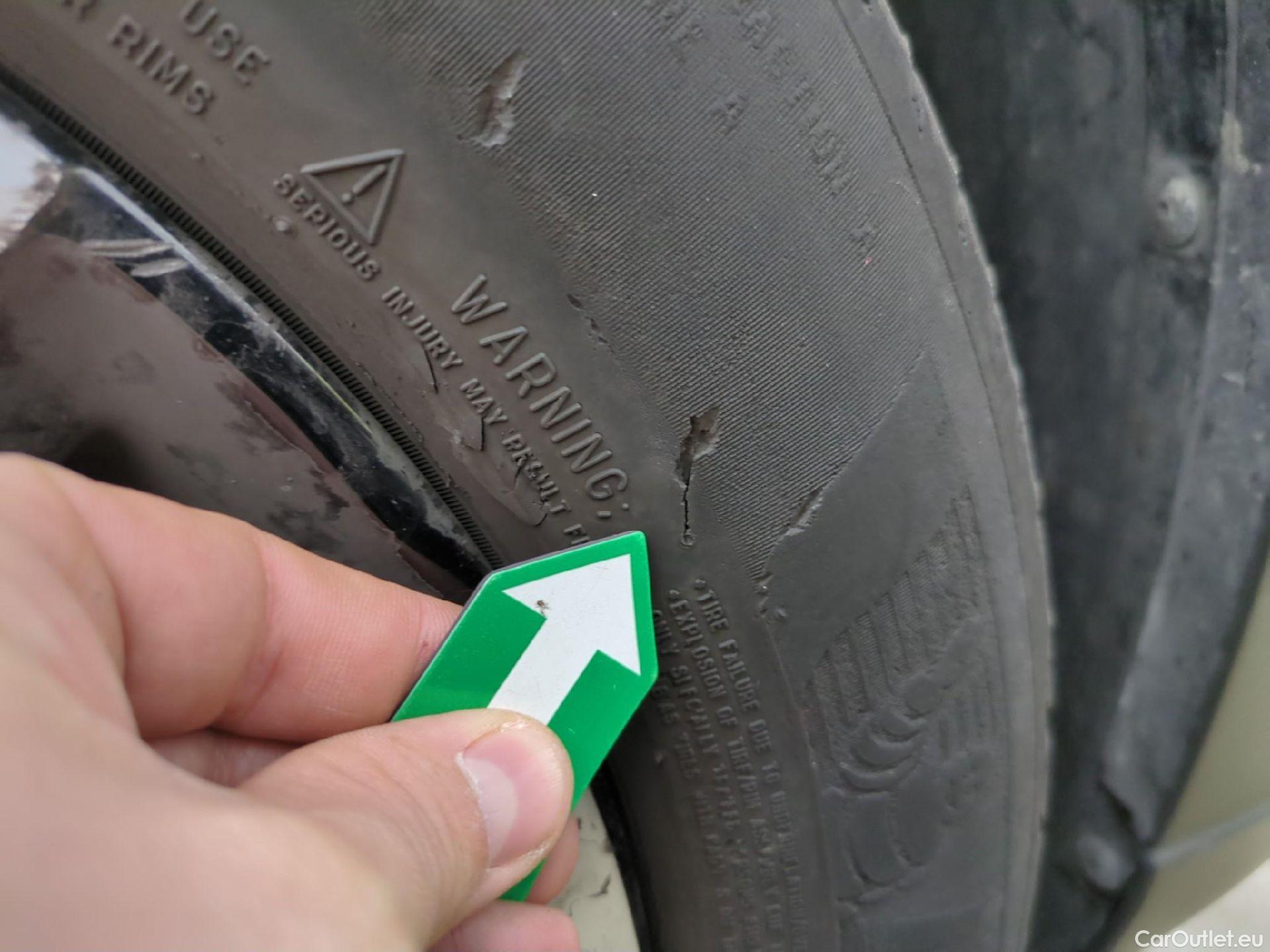  Citroen  C3  Shine Business 1.2 PureTech 80CV BVM5 E6d #3