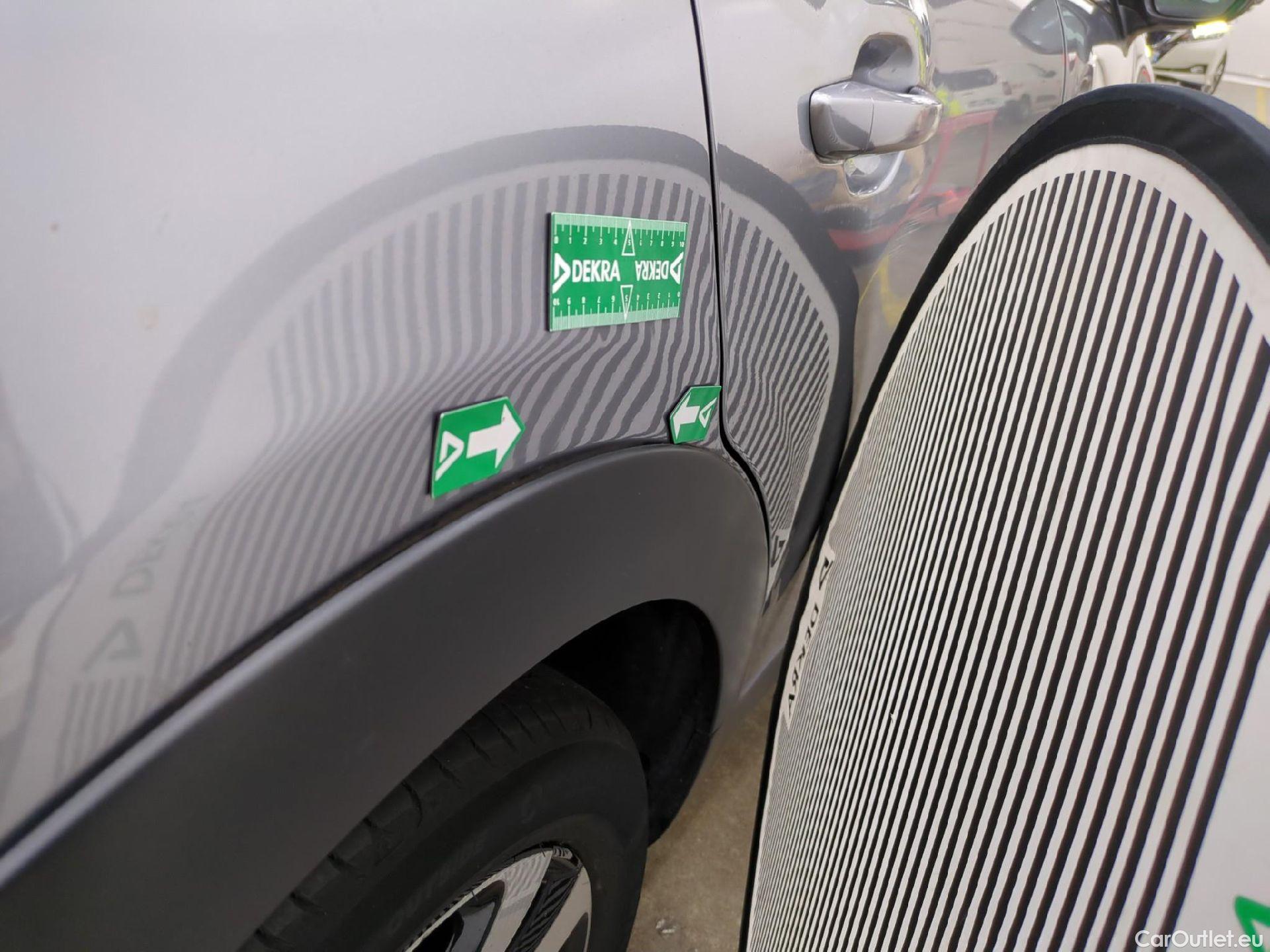  Citroen  C3  Shine Business 1.2 PureTech 80CV BVM5 E6d #20