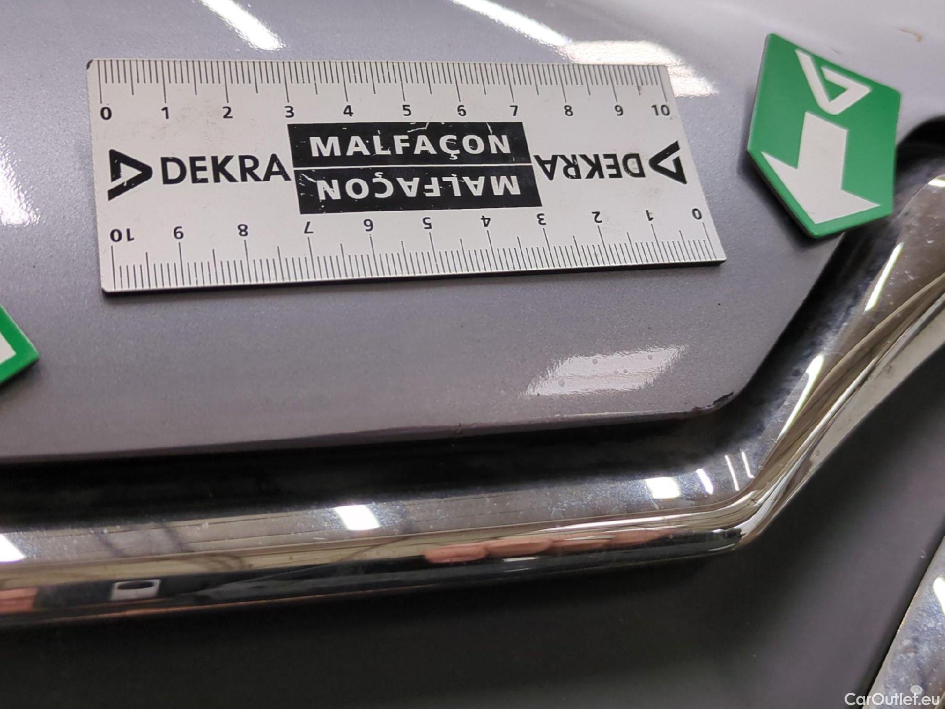  Citroen  C3  Shine Business 1.2 PureTech 80CV BVM5 E6d #38