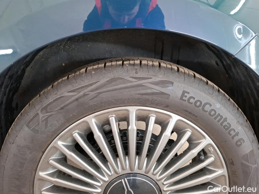  Fiat  500  e Icone 42kWh BVA #19