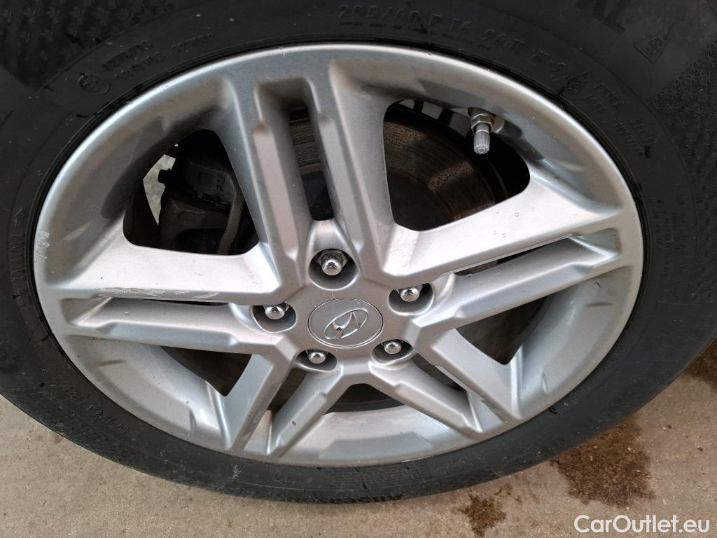  Hyundai  Konna HYUNDAI Kona / 2020 / 5P / SUV 1.6 CRDI 136 HYBRID 48V DCT-7 BUSINESS #2