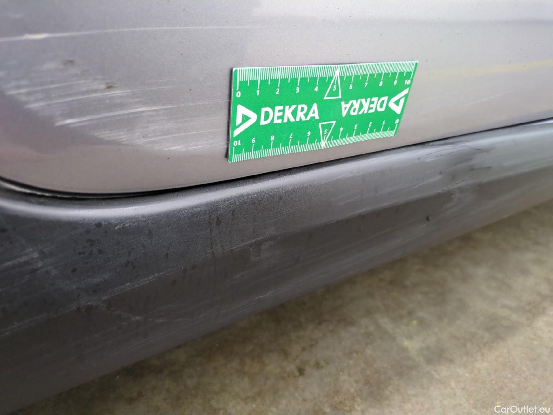  Citroen  C3  Shine Business 1.2 PureTech 80CV BVM5 E6d #30