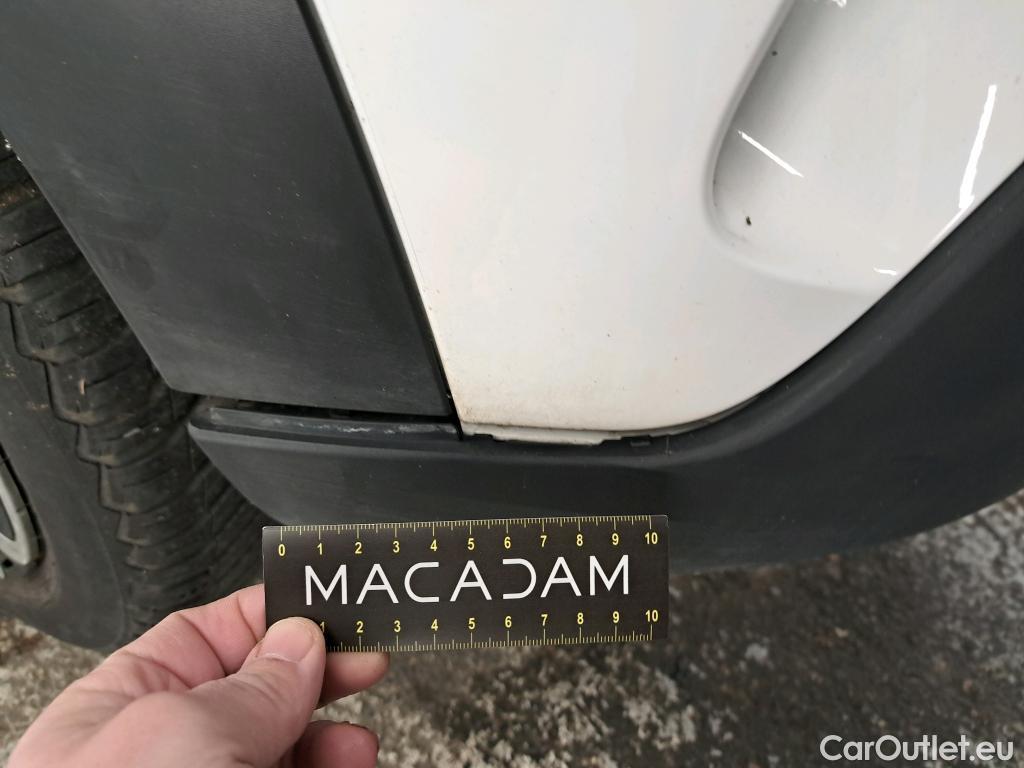  Citroen  C4 Cactus  Feel Nav Société 1.5 BlueHDi 100CV BVM6 E6d #24