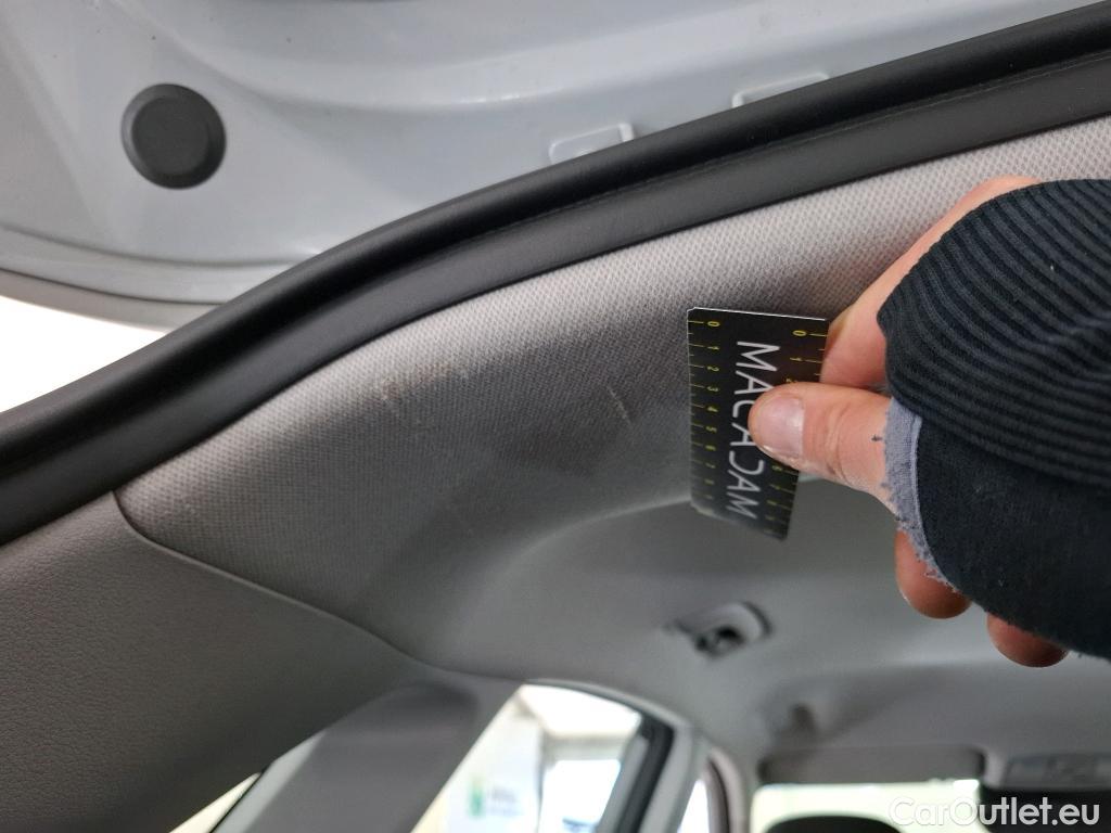  Hyundai  Konna HYUNDAI Kona / 2020 / 5P / SUV 1.6 CRDI 136 HYBRID 48V DCT-7 BUSINESS #11