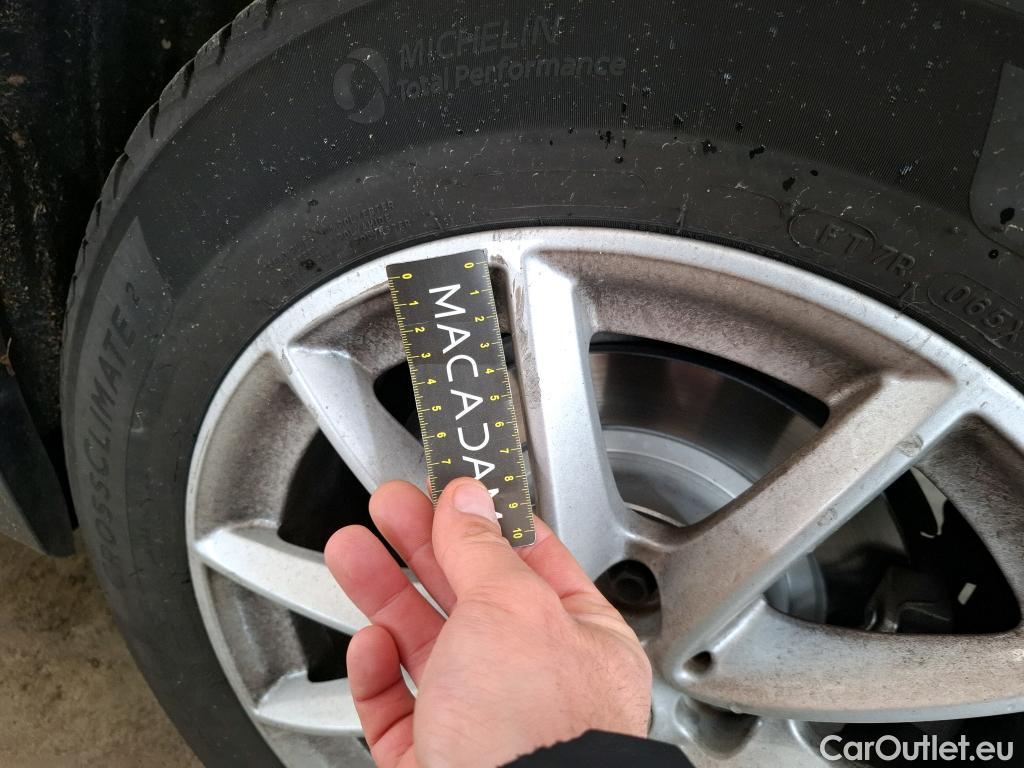  Bmw  Serie 2 Série 2 Gran Tourer 216d Lounge 1.5 115CV BVA7 E6d #27