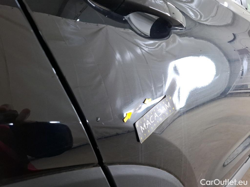  Hyundai  Tucson HYUNDAI  / 2018 / 5P / SUV 1.6 CRDI 115 HYBRID 48V CREATIVE #9