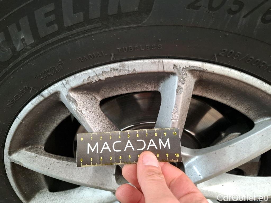  Bmw  Serie 2 Série 2 Gran Tourer 216d Lounge 1.5 115CV BVA7 E6d #36