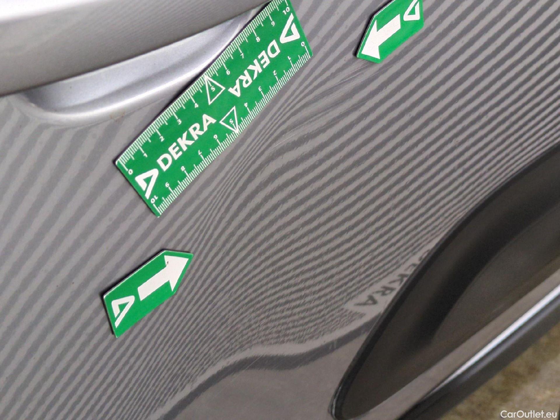  Citroen  C3  Shine Business 1.2 PureTech 80CV BVM5 E6d #24