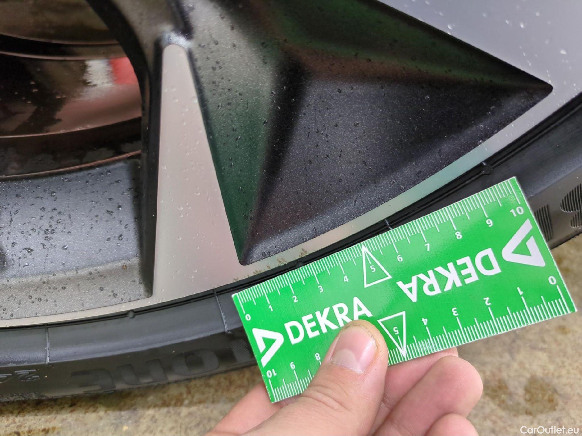  Cupra  Formentor CUPRA  / 2020 / 5P / SUV 1.4 e-HYBRID 204ch DSG6 Business Edition #4