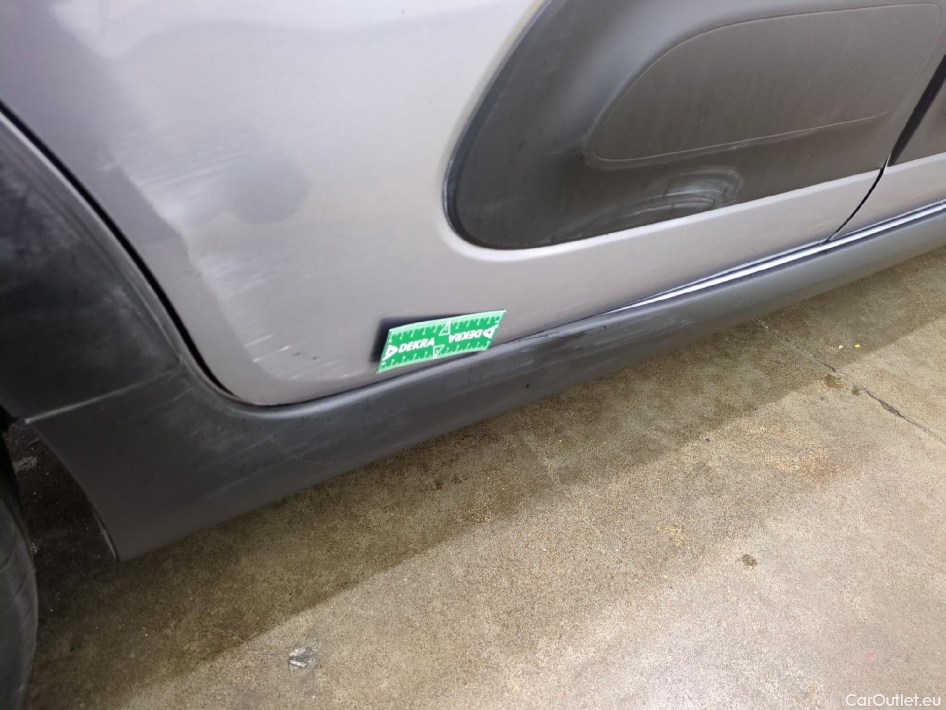  Citroen  C3  Shine Business 1.2 PureTech 80CV BVM5 E6d #29