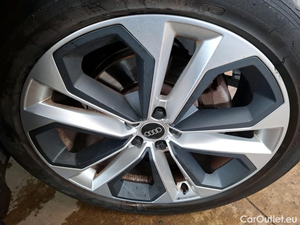  Audi  Q3 AUDI  / 2018 / 5P / SUV 45 TFSI E 245 S TRONIC S LINE #14