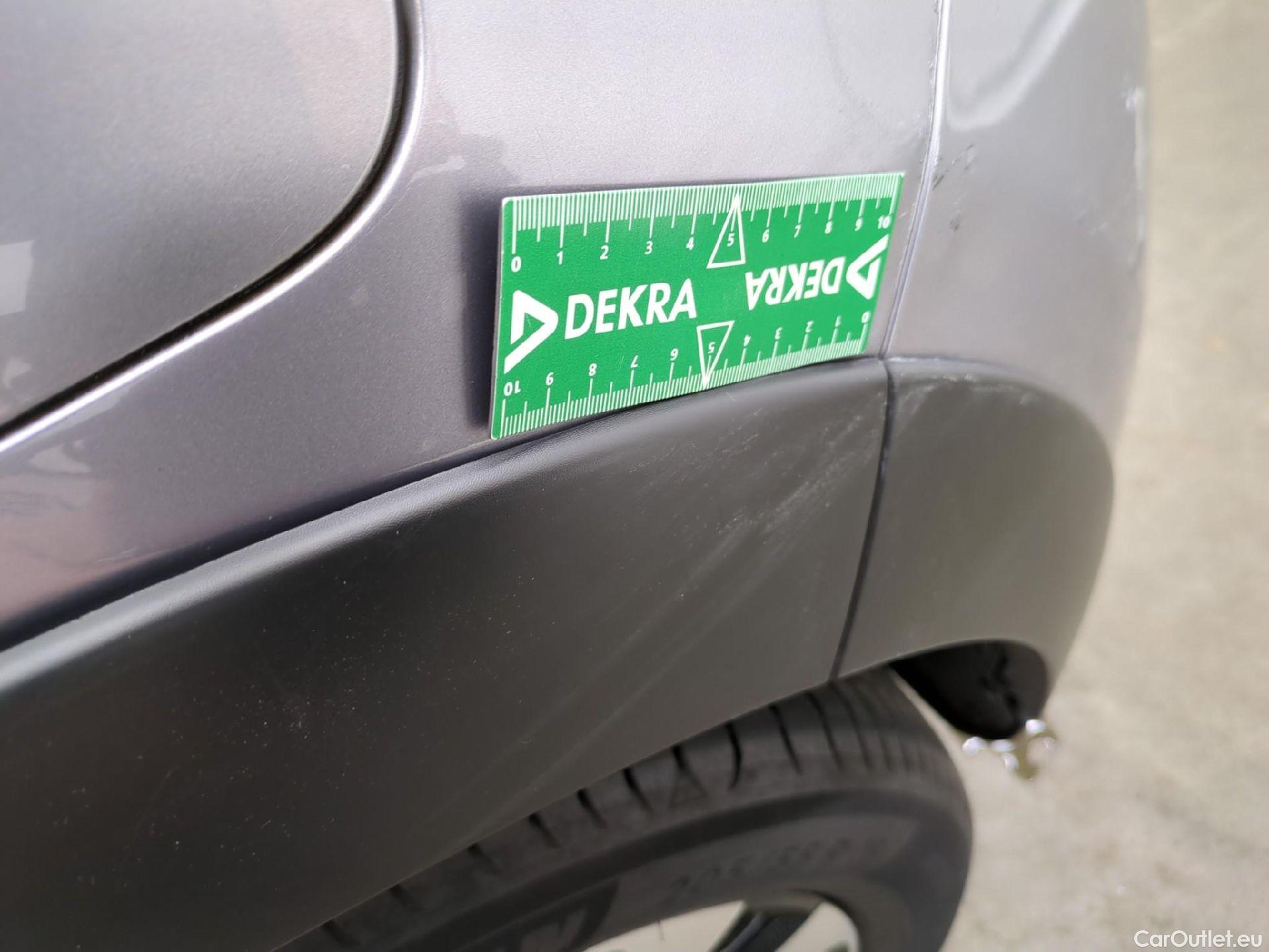  Citroen  C3  Shine Business 1.2 PureTech 80CV BVM5 E6d #53