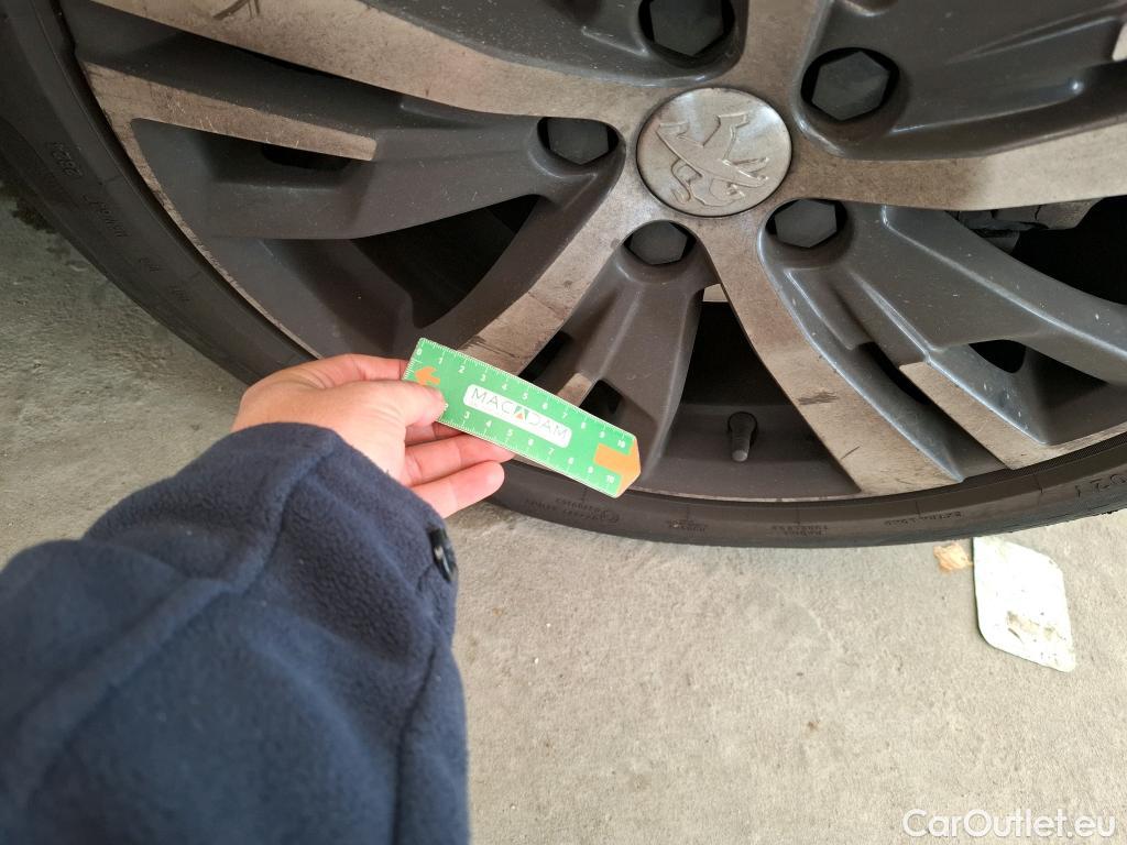  Peugeot  3008  Allure Pack 1.2 PureTech 130CV BVA8 E6d #11