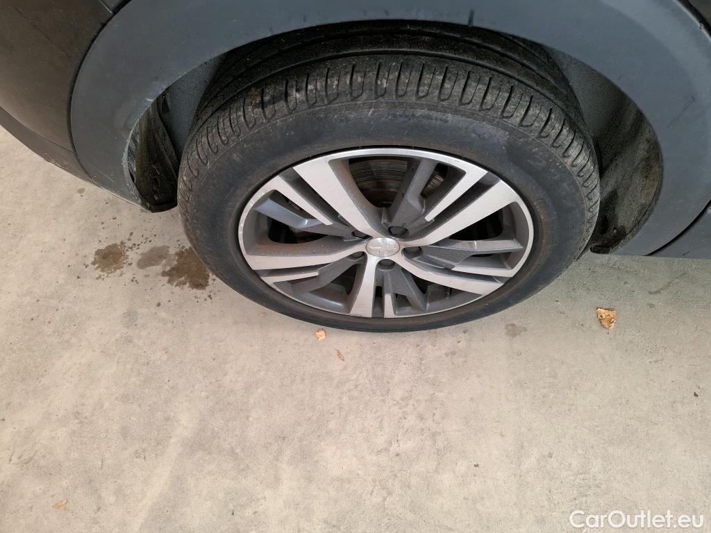  Peugeot  3008  Allure Pack 1.2 PureTech 130CV BVA8 E6d #12