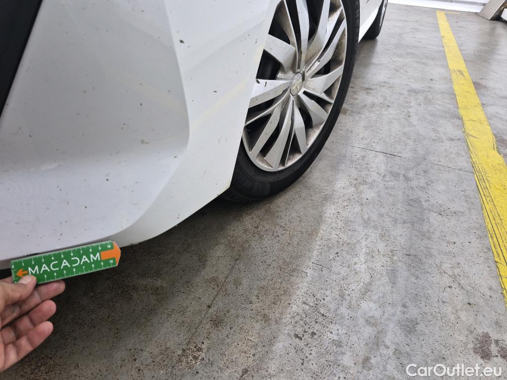  Peugeot  208  Premium 1.5 HDi 100CV BVM6 E6d #14