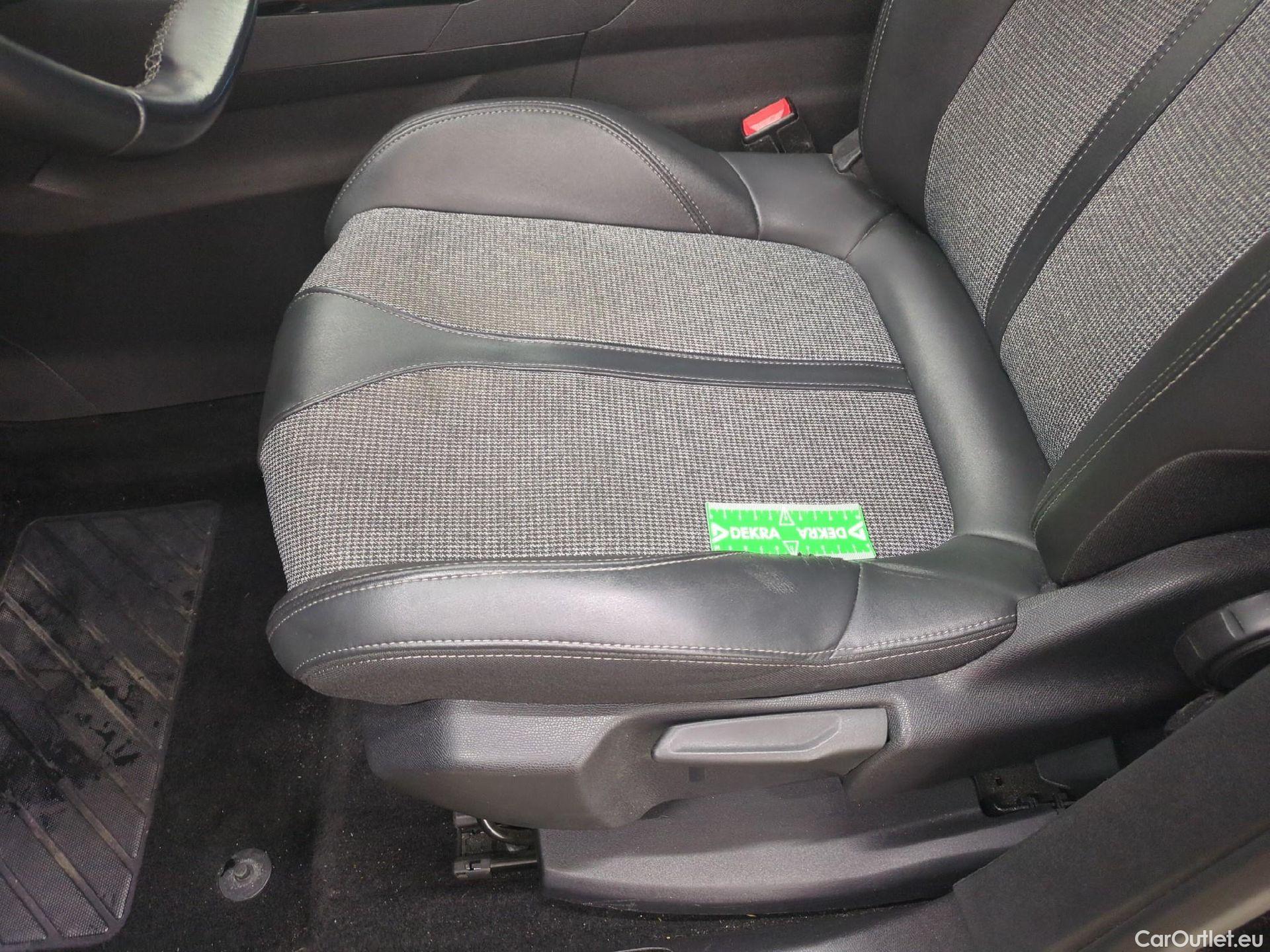  Peugeot  3008  Allure 1.2 PureTech 130CV BVA8 E6d #4