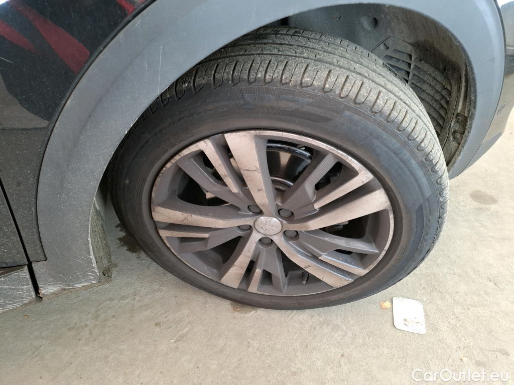  Peugeot  3008  Allure Pack 1.2 PureTech 130CV BVA8 E6d #5