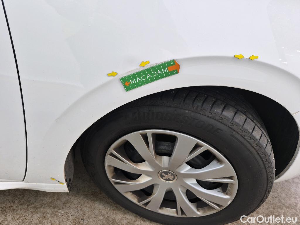  Peugeot  208  Affaire Premium Pack 1.5 HDi 100CV BVM5 E6dT #17