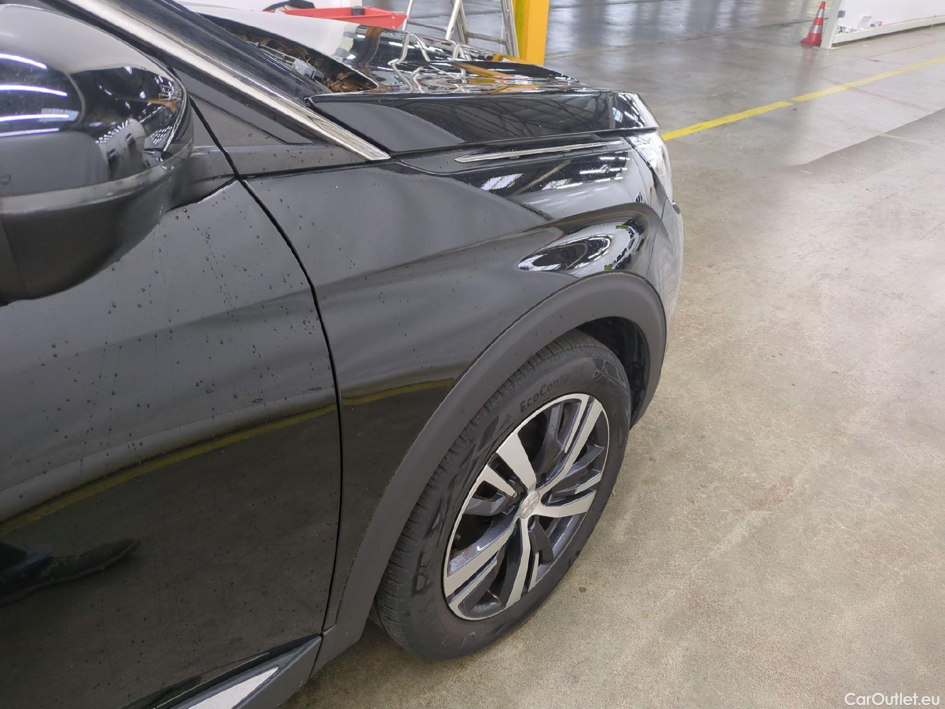  Peugeot  3008  Allure 1.2 PureTech 130CV BVA8 E6d #26