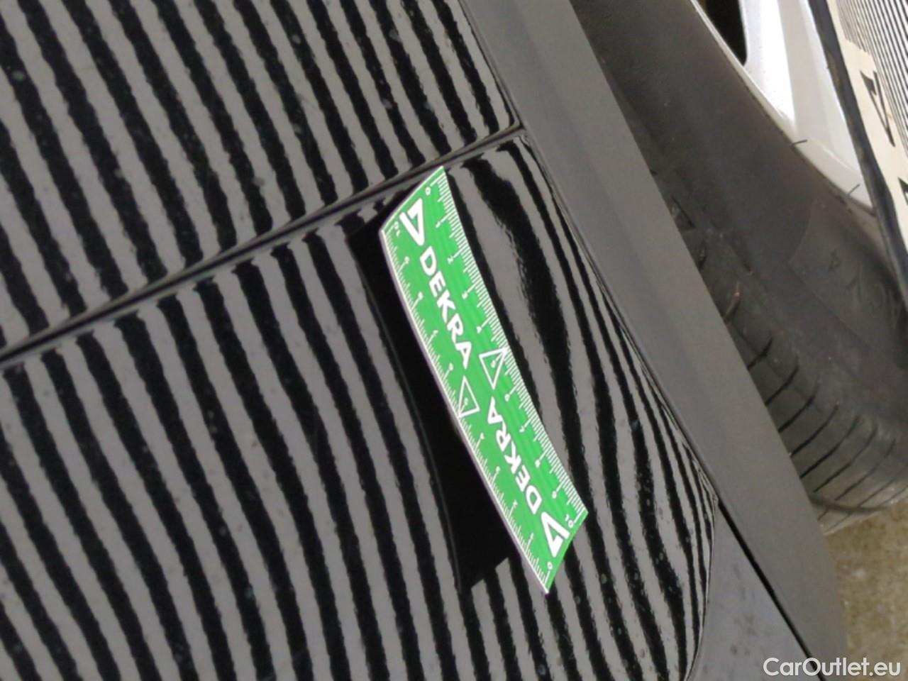  Peugeot  5008  Active Business 1.5 HDi 130CV BVA8 E6d #38