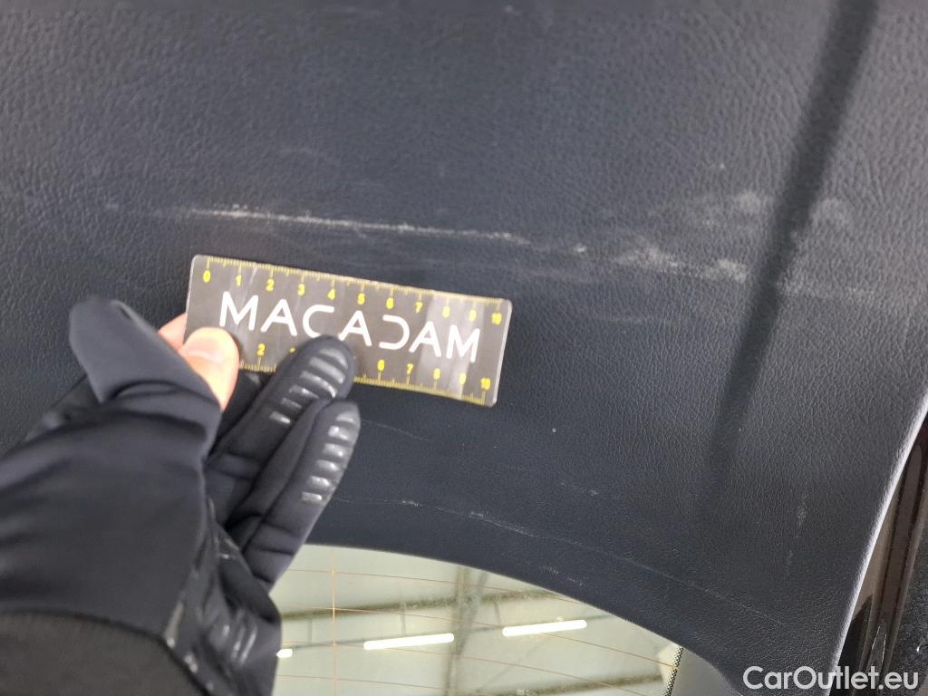  Mercedes  GLB MERCEDES-BENZ  / 2019 / 5P / SUV  200 d Business Line #25