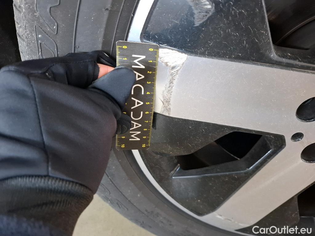  Mercedes  GLB MERCEDES-BENZ  / 2019 / 5P / SUV  200 d Business Line #21