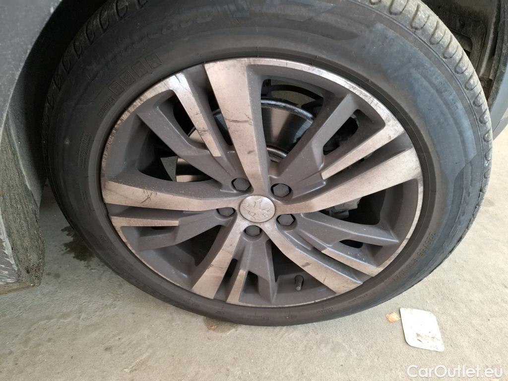  Peugeot  3008  Allure Pack 1.2 PureTech 130CV BVA8 E6d #6