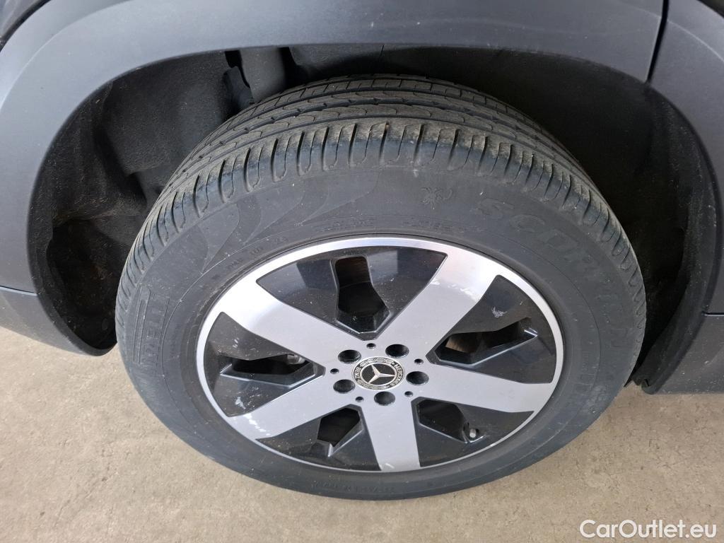  Mercedes  GLB MERCEDES-BENZ  / 2019 / 5P / SUV  200 d Business Line #12