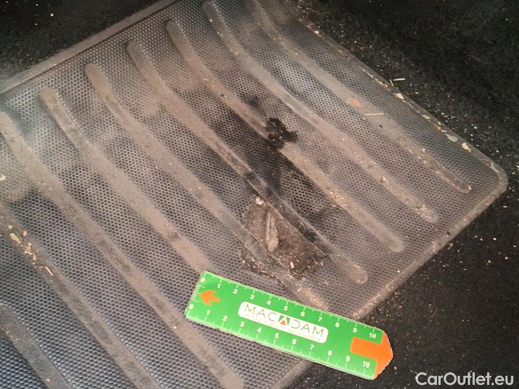  Peugeot  2008  Active Business 1.5 HDi 100CV BVM6 E6d #17