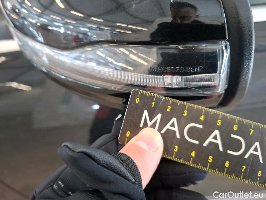  Mercedes  GLB MERCEDES-BENZ  / 2019 / 5P / SUV  200 d Business Line #37