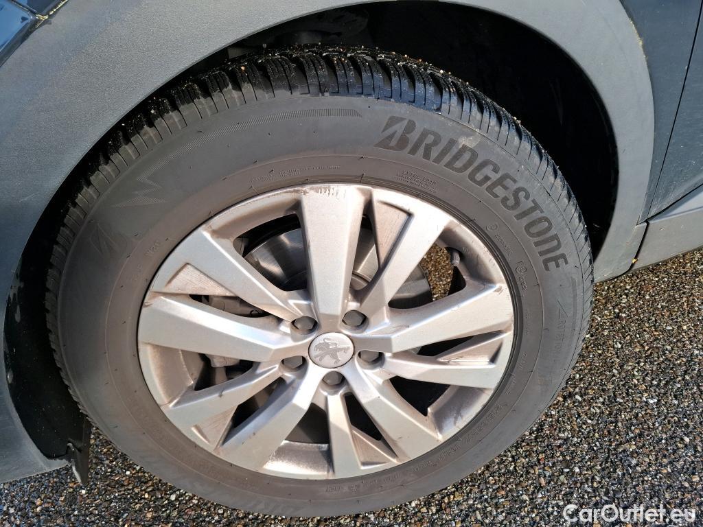  Peugeot  3008  Active Business 1.2 PureTech 130CV BVA8 E6d #14