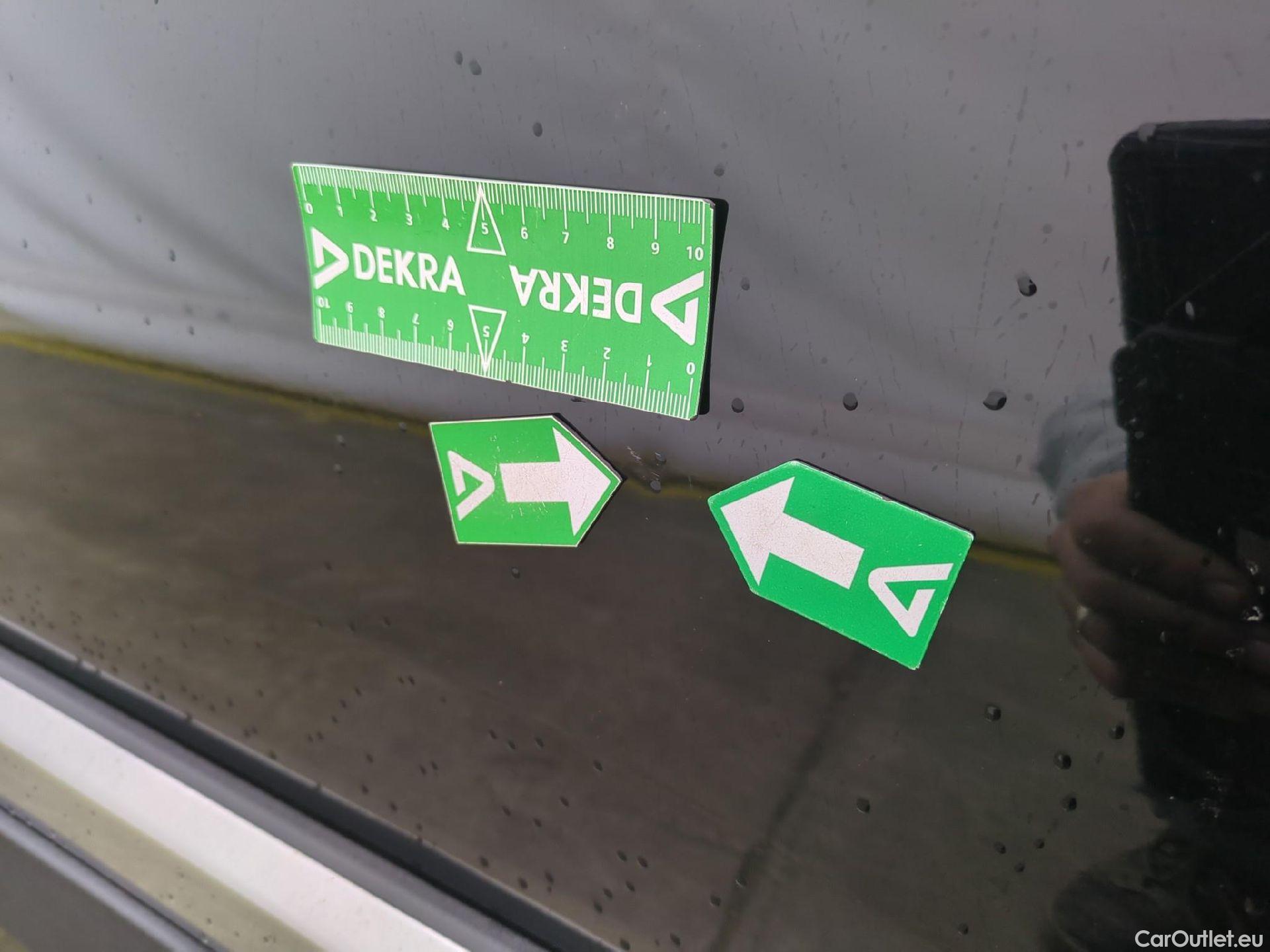  Peugeot  3008  Allure 1.2 PureTech 130CV BVA8 E6d #25