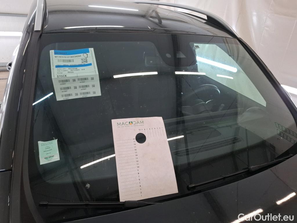  Mercedes  GLB MERCEDES-BENZ  / 2019 / 5P / SUV  200 d Business Line #29