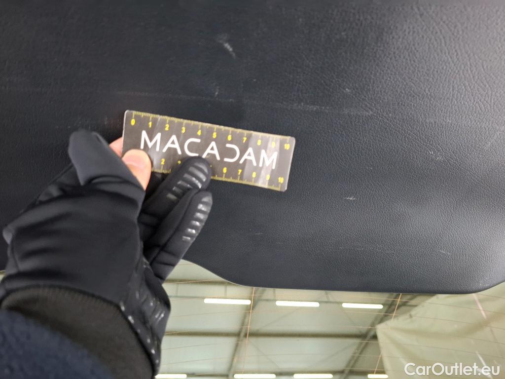  Mercedes  GLB MERCEDES-BENZ  / 2019 / 5P / SUV  200 d Business Line #24