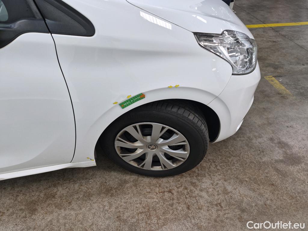  Peugeot  208  Affaire Premium Pack 1.5 HDi 100CV BVM5 E6dT #16