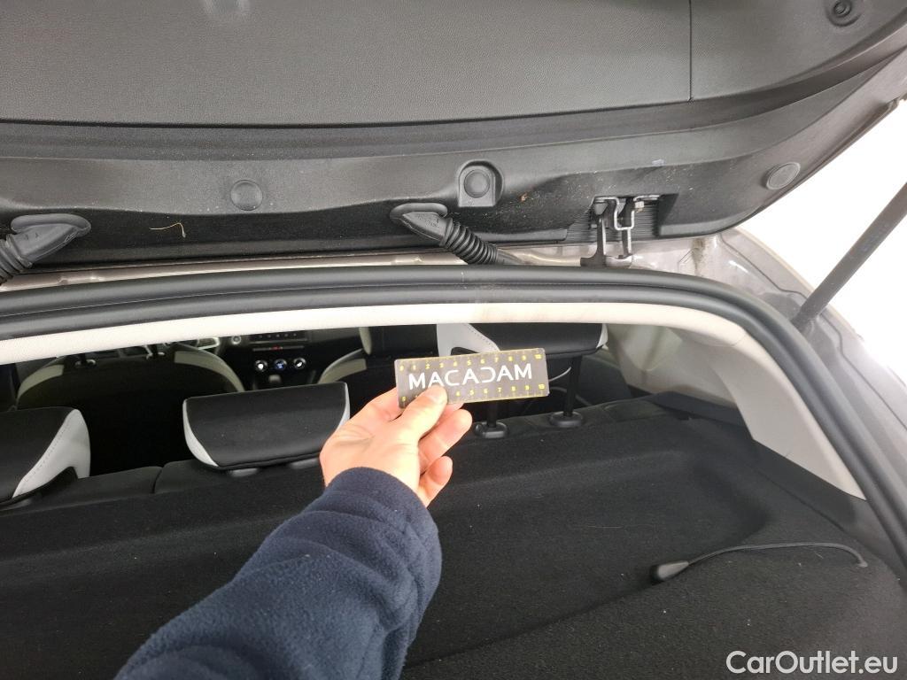  Renault  Captur  II Techno 1.6 E-TECH Hybrid 145CV BVA6 E6d #13