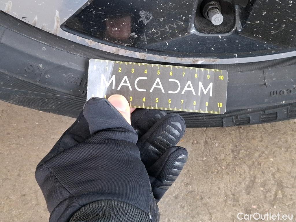  Mercedes  GLB MERCEDES-BENZ  / 2019 / 5P / SUV  200 d Business Line #10