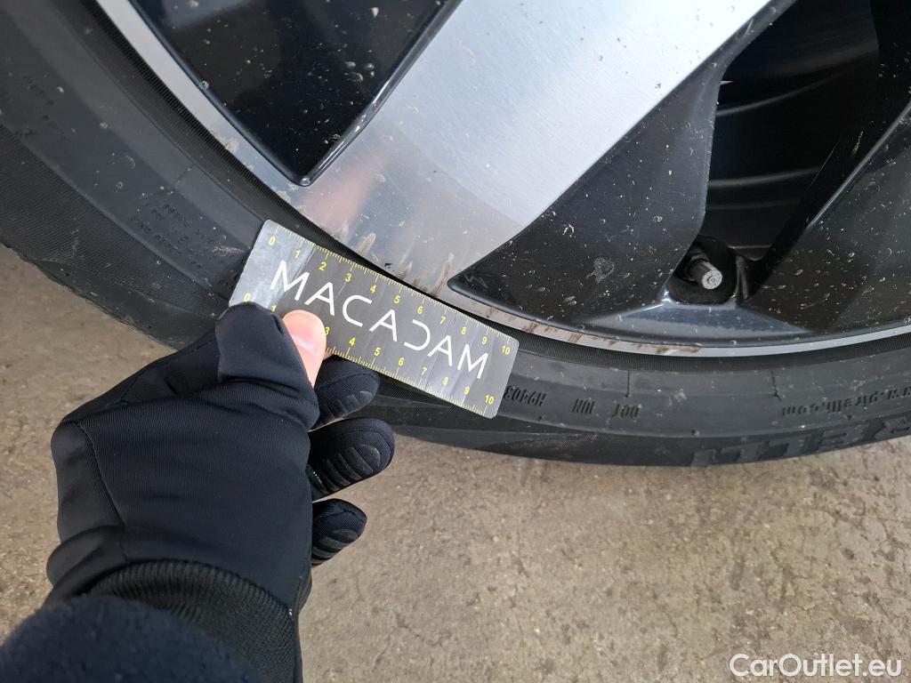  Mercedes  GLB MERCEDES-BENZ  / 2019 / 5P / SUV  200 d Business Line #8