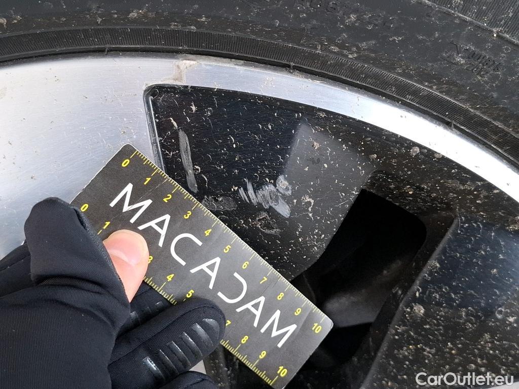  Mercedes  GLB MERCEDES-BENZ  / 2019 / 5P / SUV  200 d Business Line #11