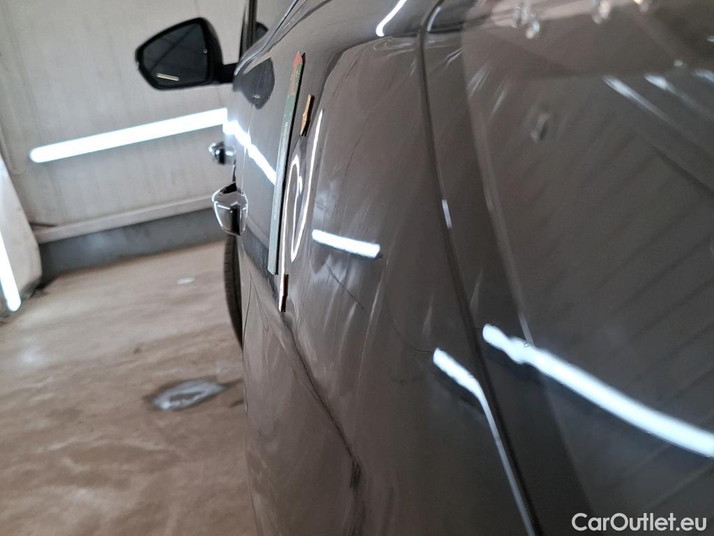  Peugeot  3008  Allure Pack 1.2 PureTech 130CV BVA8 E6d #2