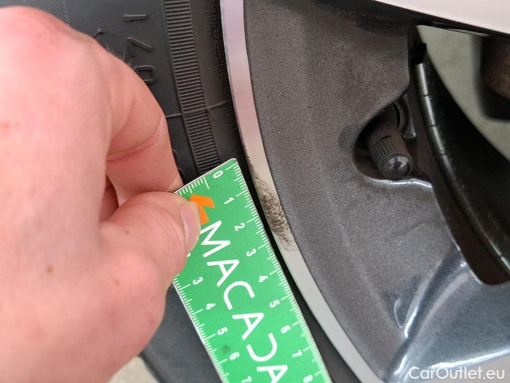  Peugeot  308  Allure Business 1.2 PureTech 130CV BVA8 E6dT #34