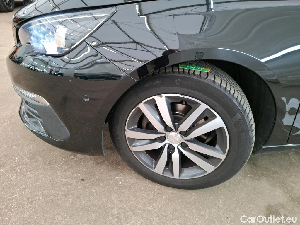  Peugeot  308  Allure Business 1.2 PureTech 130CV BVA8 E6dT #17