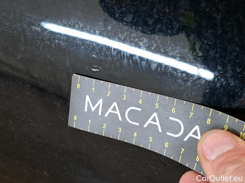  Mercedes  CLA-Klasse MERCEDES-BENZ CLA Coupe / 2019 / 4P / Coupé CLA 200 d AMG Line BA8 #17