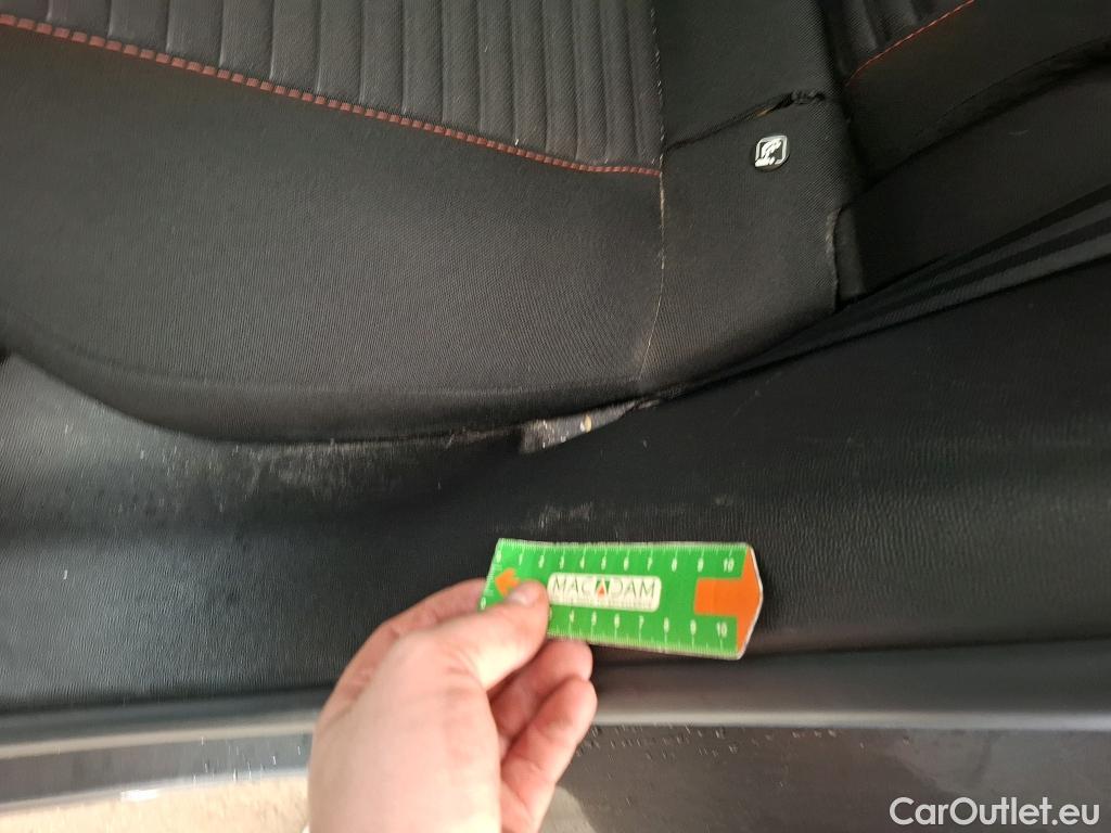  Peugeot  2008  Active Business 1.5 HDi 100CV BVM6 E6d #21