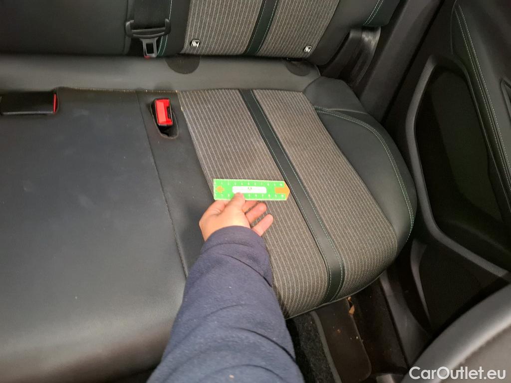  Peugeot  3008  Allure Pack 1.2 PureTech 130CV BVA8 E6d #21