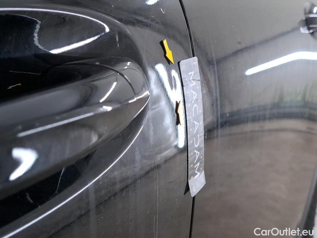  Mercedes  GLB MERCEDES-BENZ  / 2019 / 5P / SUV  200 d Business Line #28