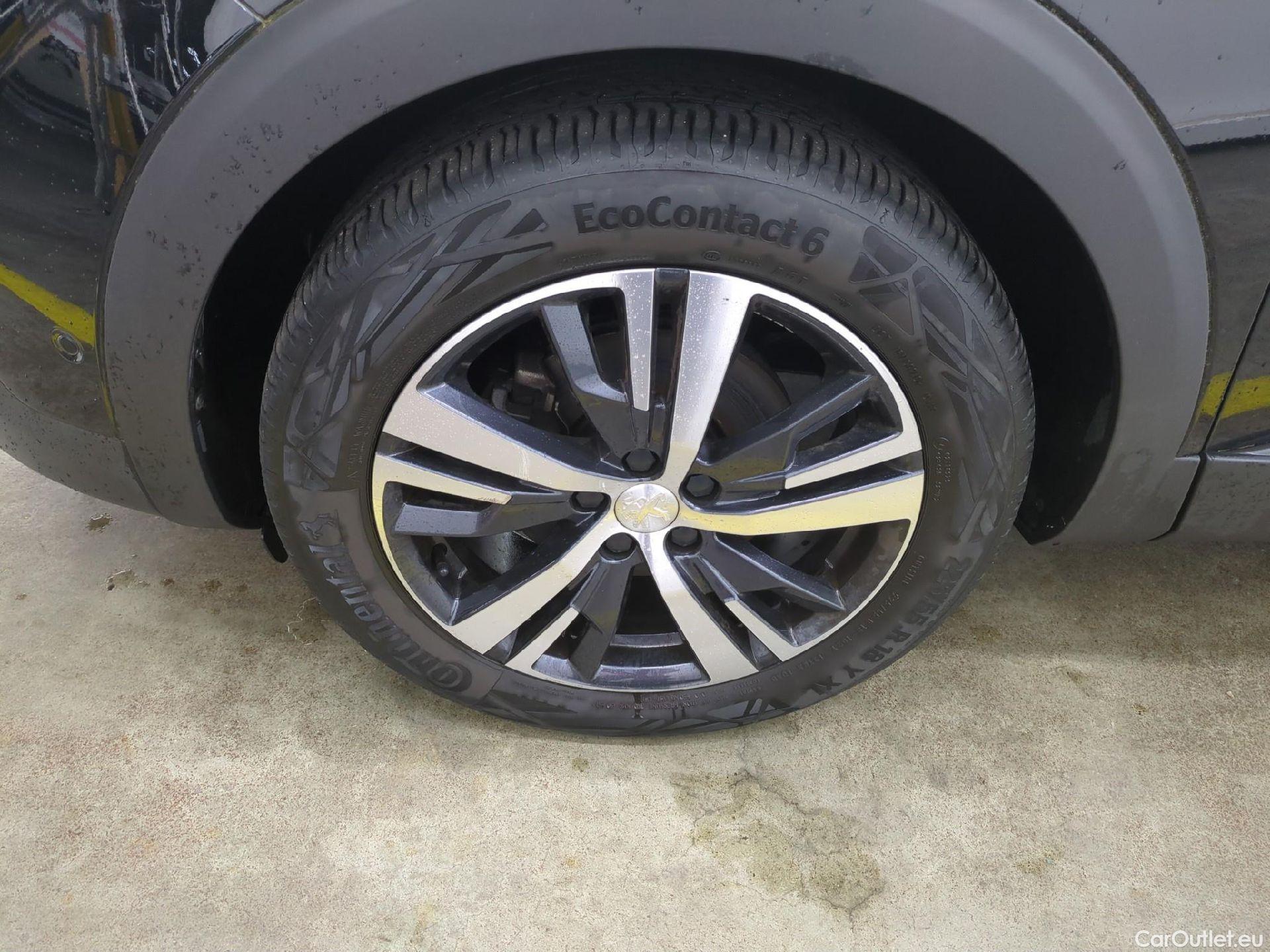  Peugeot  3008  Allure 1.2 PureTech 130CV BVA8 E6d #3