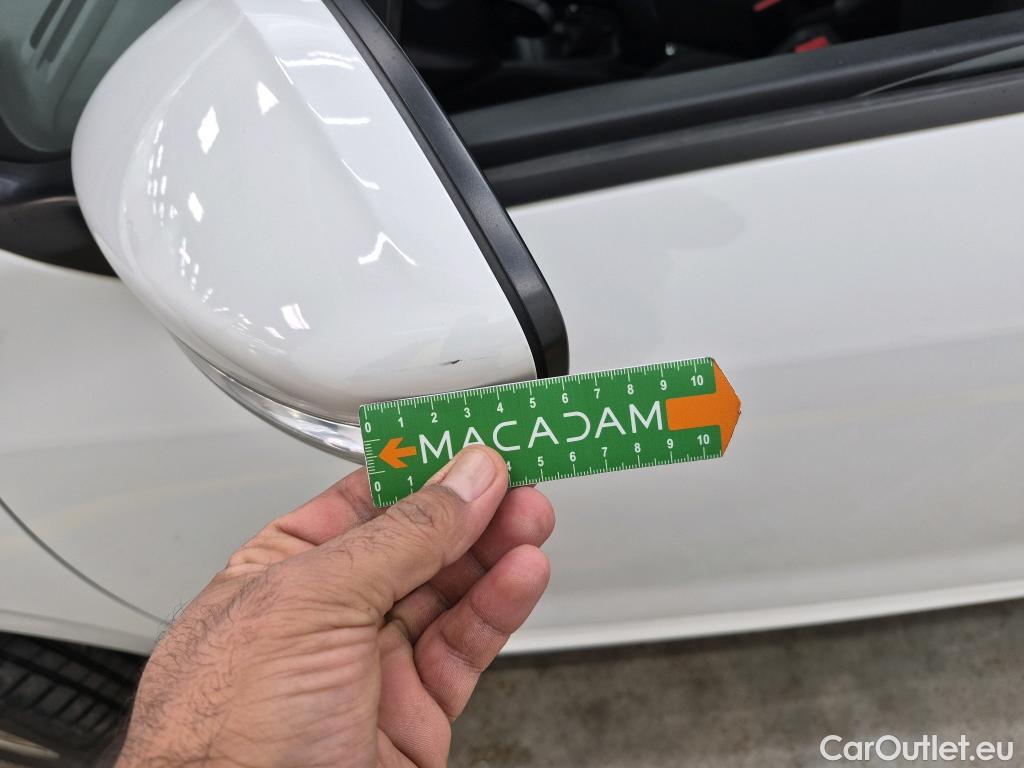  Peugeot  208  Affaire Premium Pack 1.5 HDi 100CV BVM5 E6dT #31